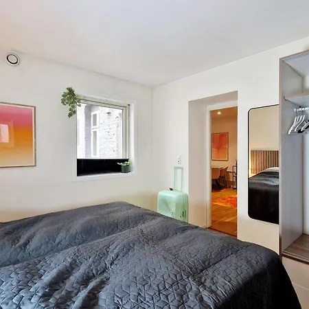 Apartment Prime Location Amazing King Bed Colorful Oasis