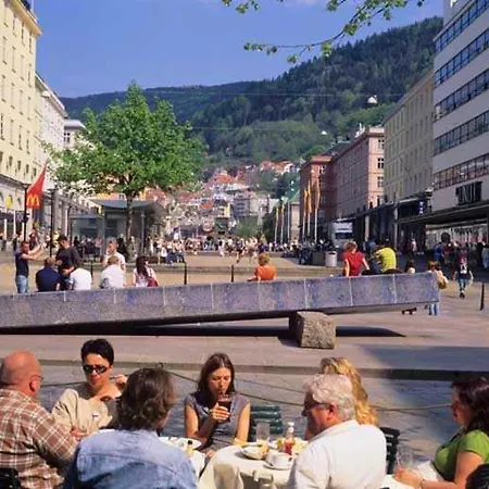 Lejlighed Prime Location Amazing King Bed Colorful Oasis Bergen