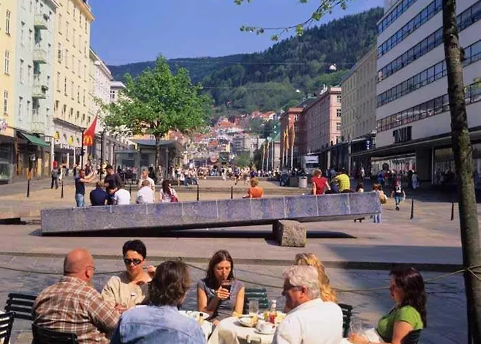 Apartament Prime Location Amazing King Bed Colorful Oasis Bergen