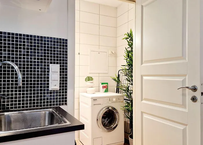 Apartment Prime Location Amazing King Bed Colorful Oasis *