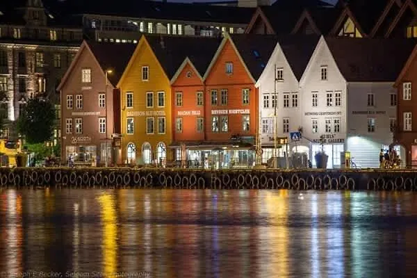 Апартаменты Prime Location Amazing King Bed Colorful Oasis *