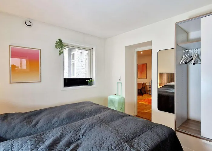 Апартаменты Prime Location Amazing King Bed Colorful Oasis